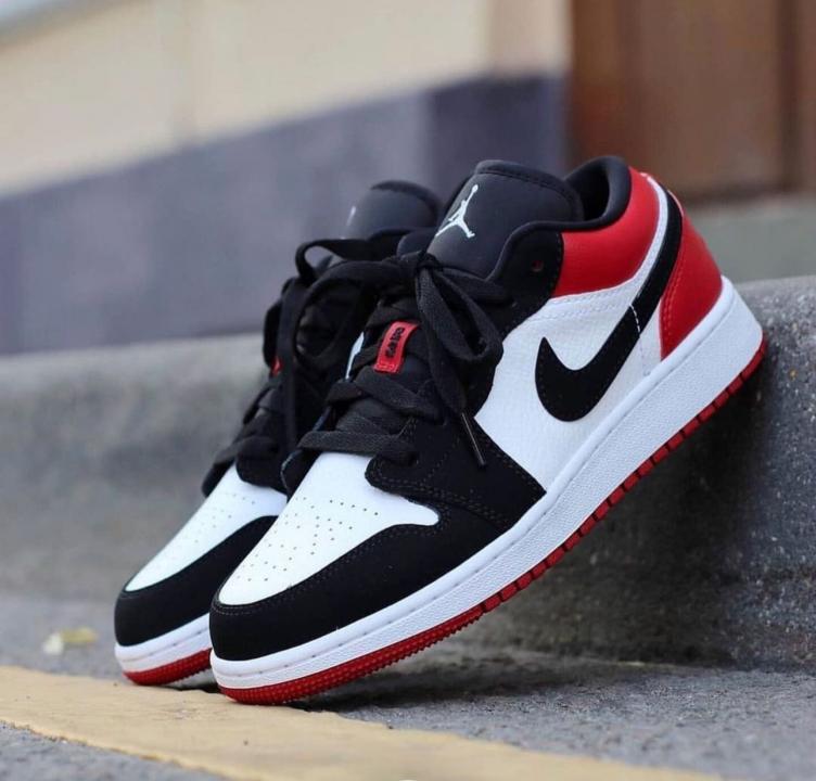 NIKE AIR JORDAN RETRO 1 LOW BLACK - RED